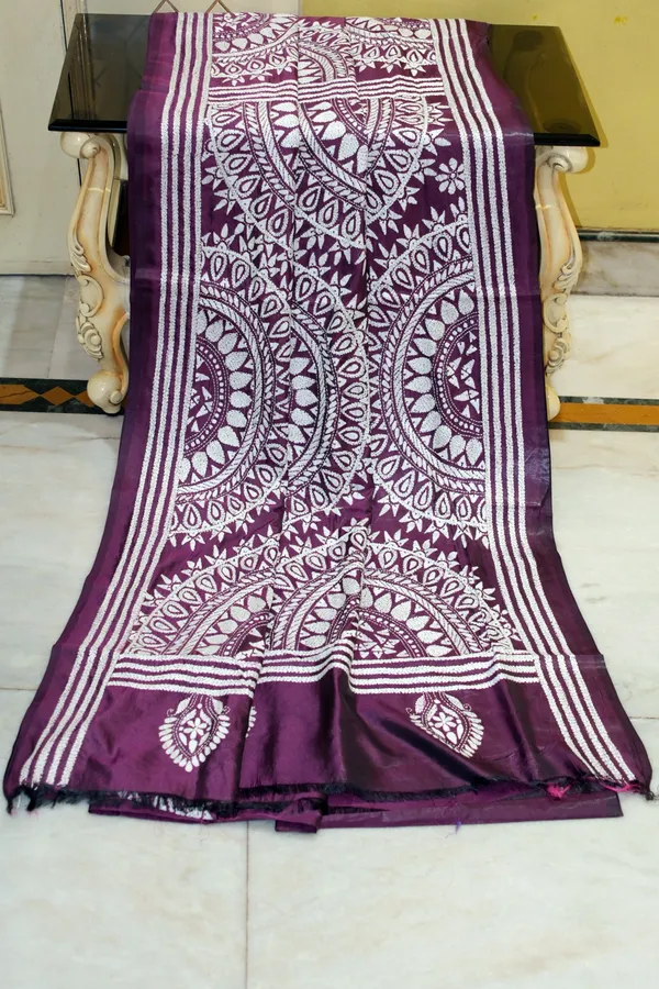 Hand_Embroidery_Blended_Silk_Kantha_Work_Saree_In_Wine_And_Off_White_Thread_Work