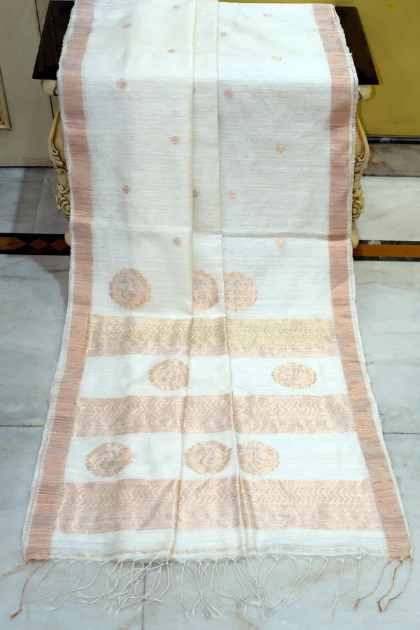 Premium_Quality_Pure_Matka_Silk_Jamdani_Saree_In_Creamy_Off_White_And_Copper_Gold