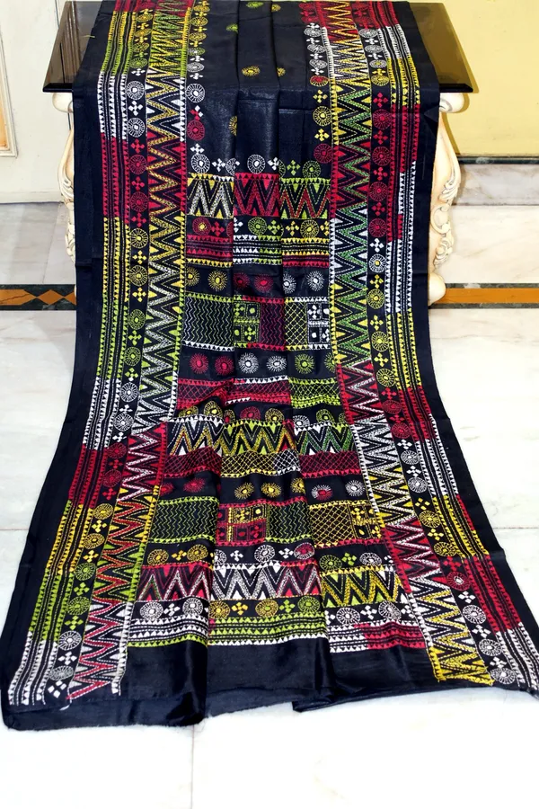 Hand_Embroidery_Lambani_Stitch_Work_Blended_Silk_Saree_In_Black_Red_And_Multicolor