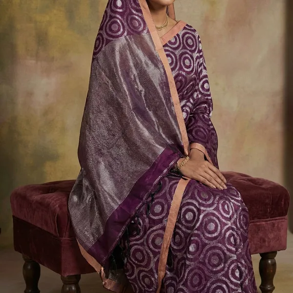 Chakram_Motif_Designer_Brocade_Linen_Saree_In_Purple_And_Silver
