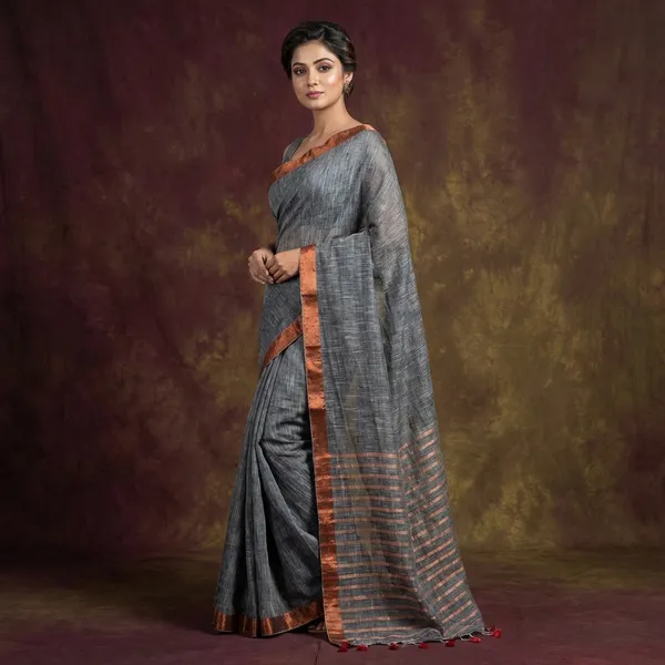 Smart_Linen_Saree_With_Stripe_Pallu_In_Steel_Grey_Off_White_And_Copper_Zari