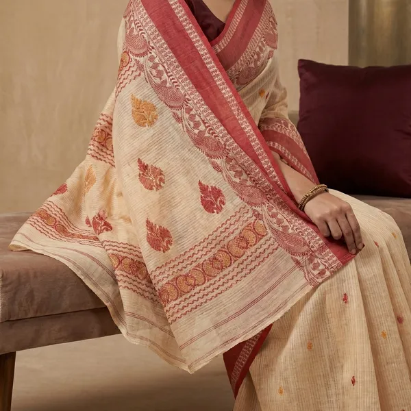 Woven_Matta_Nakshi_Border_With_Body_Stripes_Bengal_Handloom_Cotton_Saree_In_Off_White_Red_And_Mustard