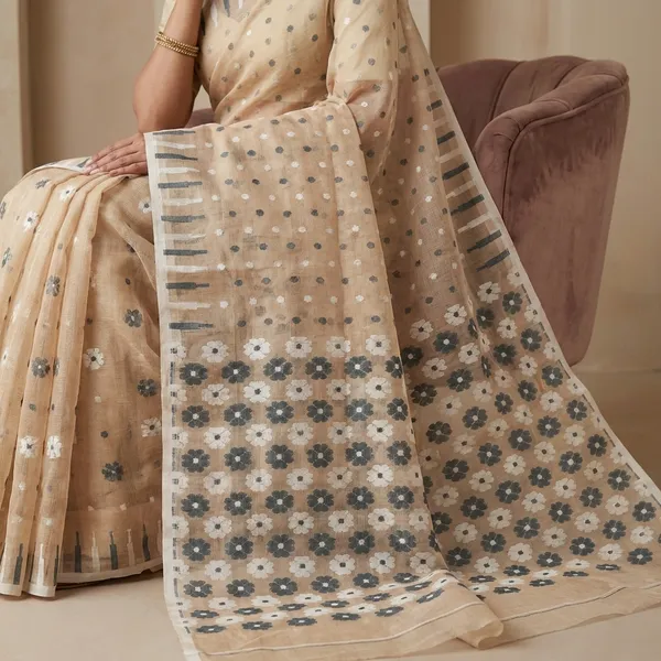 Woven_Hazar_Butti_Work_Jamdani_Saree_In_Beige_Off_White_And_Black