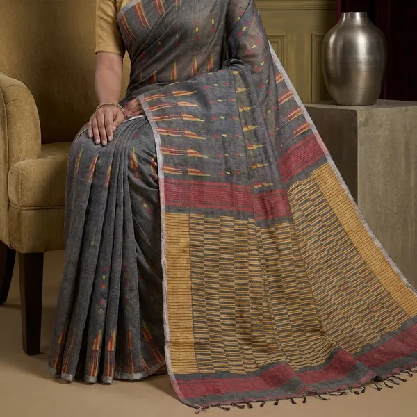 Designer_Geometric_Pattern_Jamdani_Saree_In_Metallic_Grey_Beige_And_Red_Thread_Work
