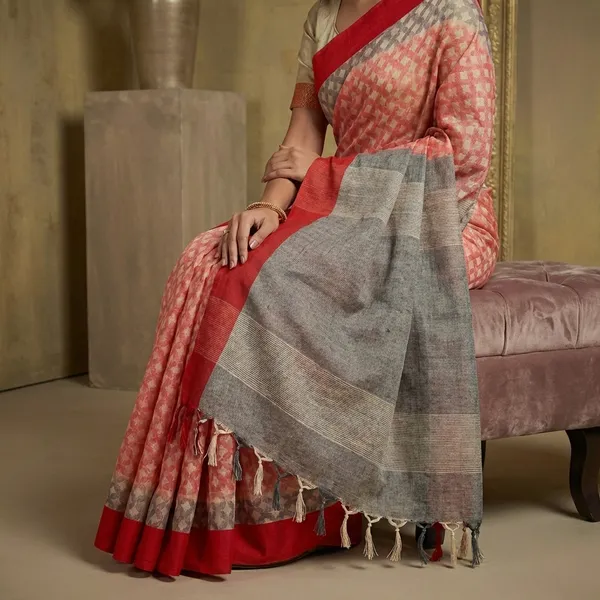 Hand_Woven_Tan_Chui_Brocade_Saree_In_Red_Off_White_And_Black