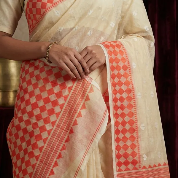 Hand_Woven_Solapuri_Rhombus_Work_Jamdani_Saree_In_Light_Beige_Off_White_And_Orange