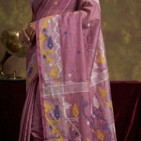 Hand_Karat_Needle_Woven_Work_Pure_Cotton_Bengal_Jamdani_Saree_Pearly_Purple_And_Multicolor