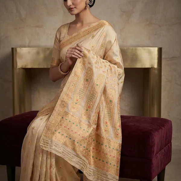 Traditional_Assam_Silk_Mekhla_Saree_In_Light_Beige_Dark_Green_Red_And_Pale_Golden