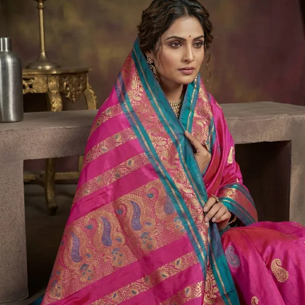 Traditional_Bishnupuri_Swarnachari_Pure_Silk_Saree_In_Persian_Rose_Dark_Cyan_And_Matt_Gold