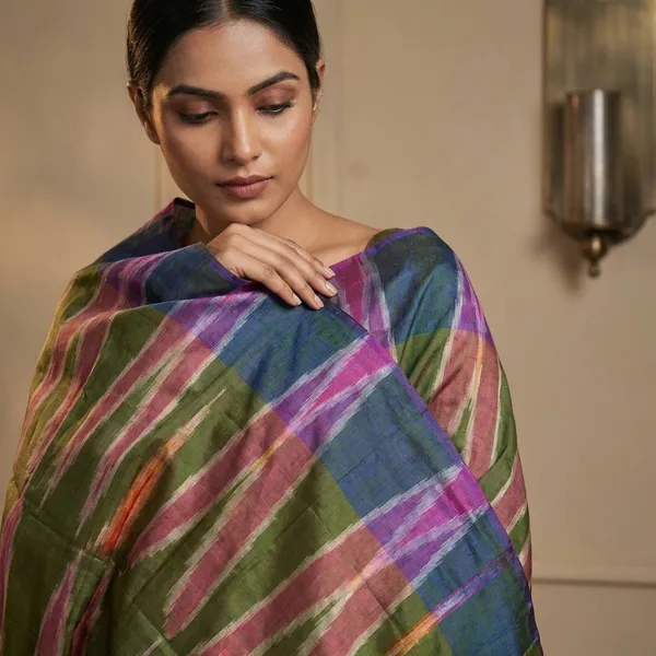 Bishnupuri_Double_Ikkat_Pure_Silk_Saree_In_Military_Green_Blue_Jay_Raspberry_Pink_And_Off_White