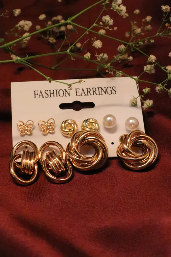 Golden_Alloy_Earring_Set_For_Women