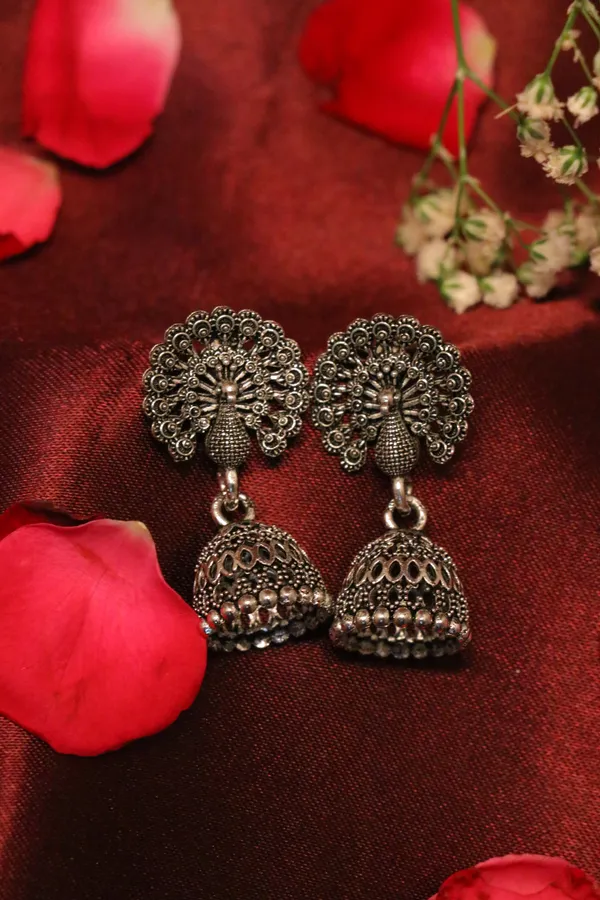 Golden_Alloy_Drop_Earrings_For_Women