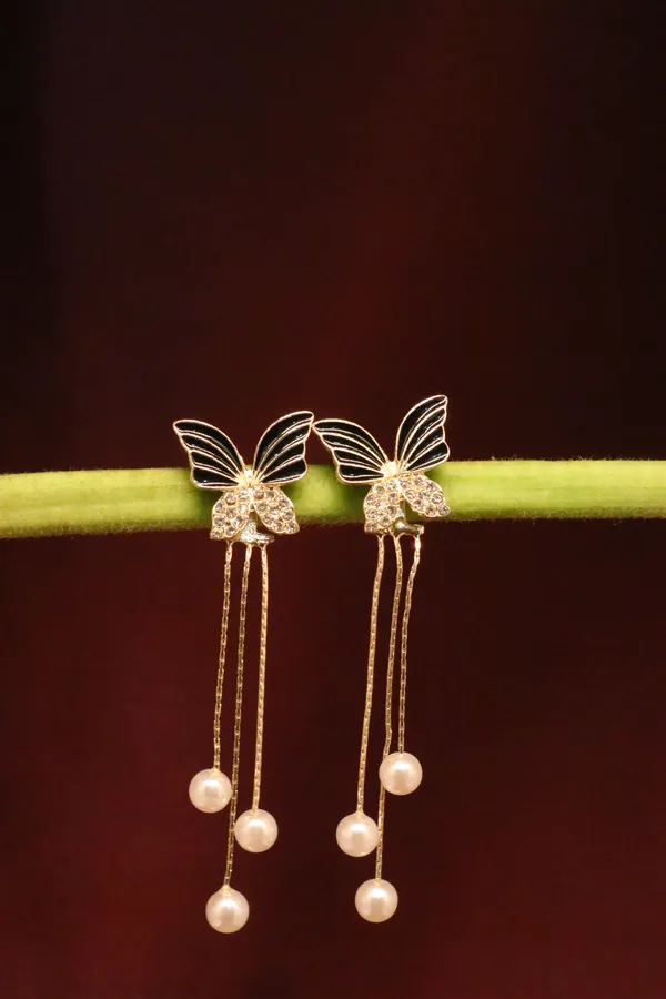 Golden_Alloy_Drop_Earrings_For_Women