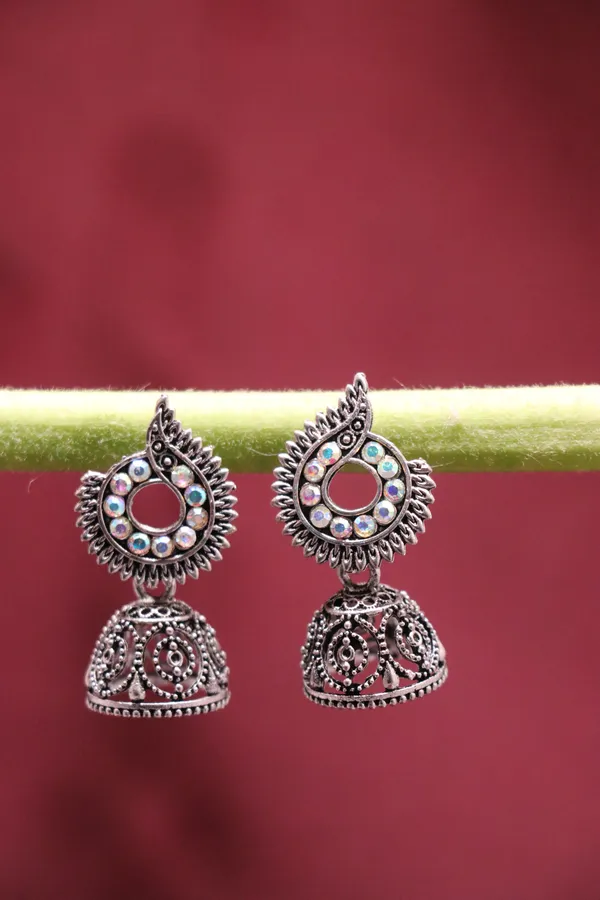 Silver_Alloy_Jhumka_Earrings_For_Women