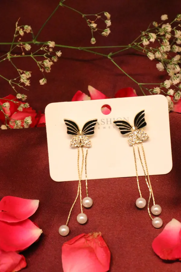 Golden_Alloy_Drop_Earrings_For_Women