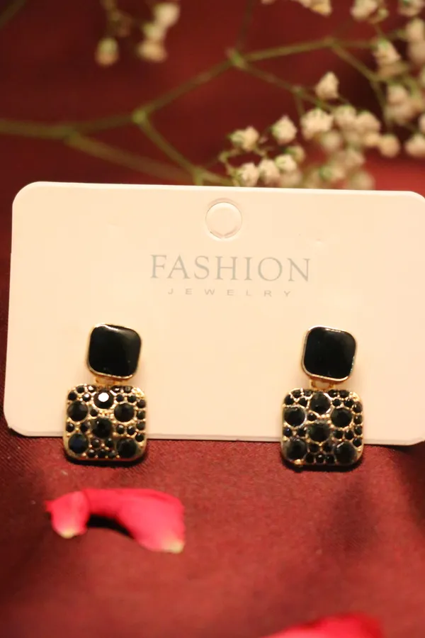 Black_Alloy_Earrings_For_Women