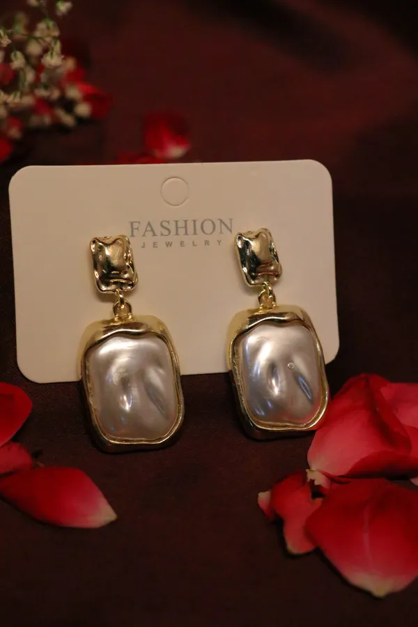 White_And_Golden_Alloy_Drop_Earrings_For_Women