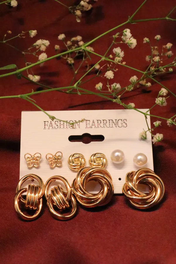 Golden_Alloy_Earring_Set_For_Women