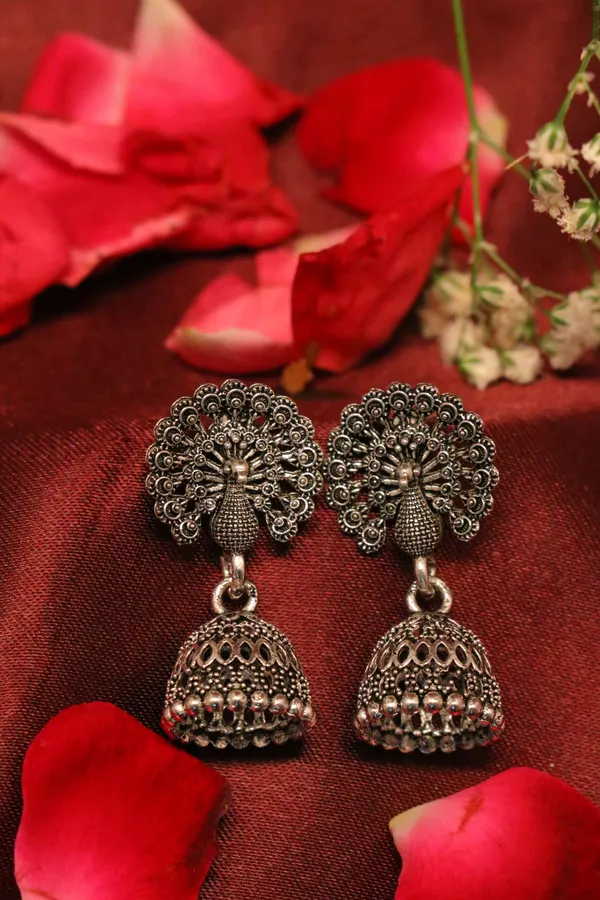 Golden_Alloy_Drop_Earrings_For_Women