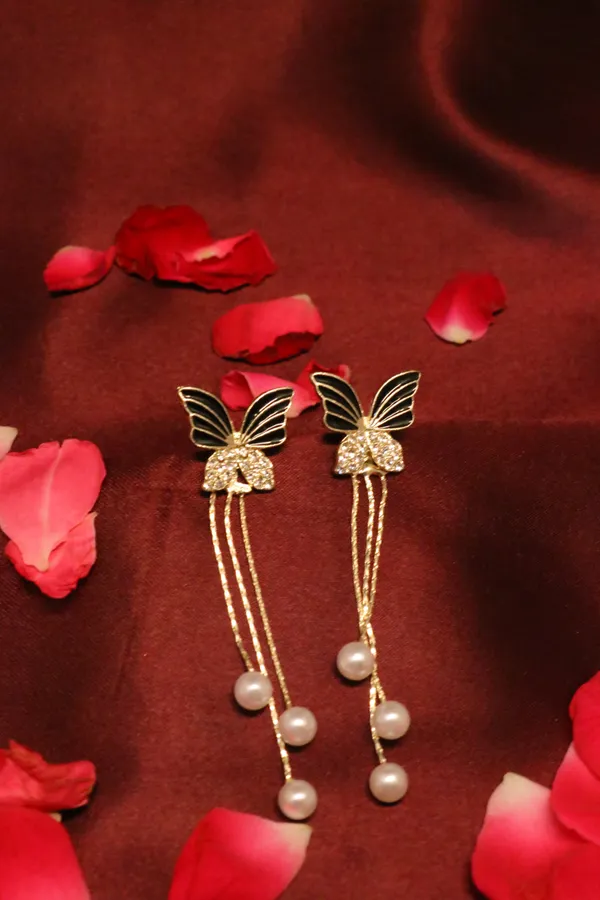 Golden_Alloy_Drop_Earrings_For_Women