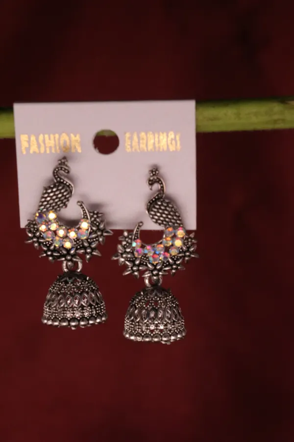 Silver_Alloy_Jhumka_Earrings_For_Women