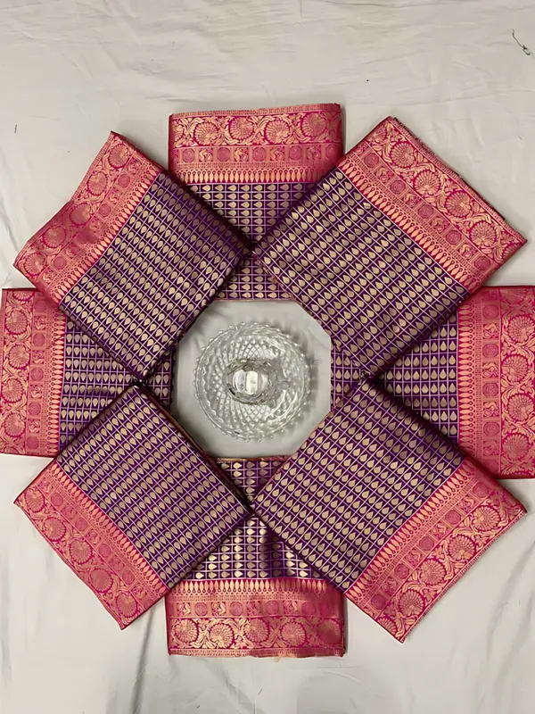Purple_And_Pink_Kanjivaram_Geometric_Traditional_Zari_Work_Saree_For_Women