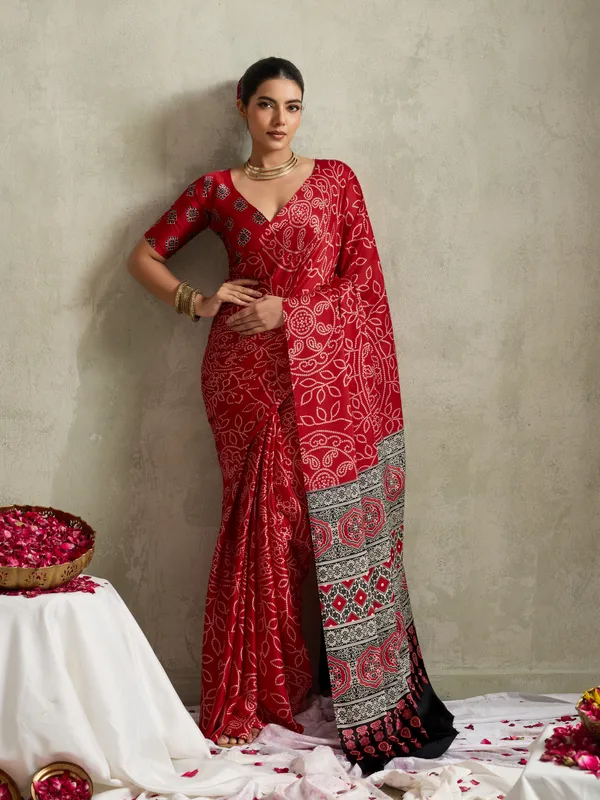 Red_And_White_Art_Silk_Blocked_Printed_Tie-Dye_Geometric_Print_Saree_For_Women