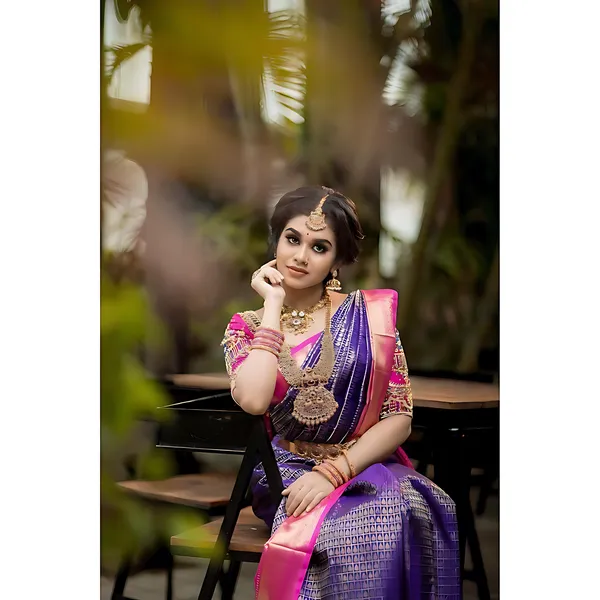 Purple_And_Pink_Kanjivaram_Geometric_Traditional_Zari_Work_Saree_For_Women