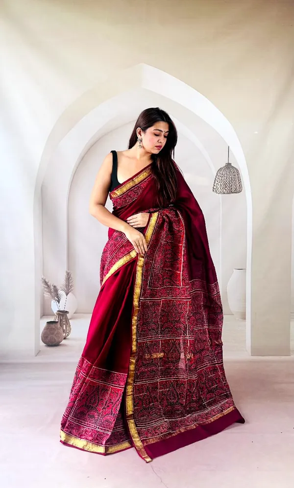 Premium_Hand_Block_Printed_Maheshwari_Silk_Saree_in_Deep_Kumkum_1058