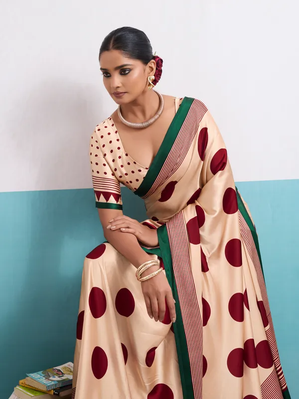 Maroon_And_Beige_Art_Silk_Polka_Print_Geometric_Print_Striped_Saree_For_Women
