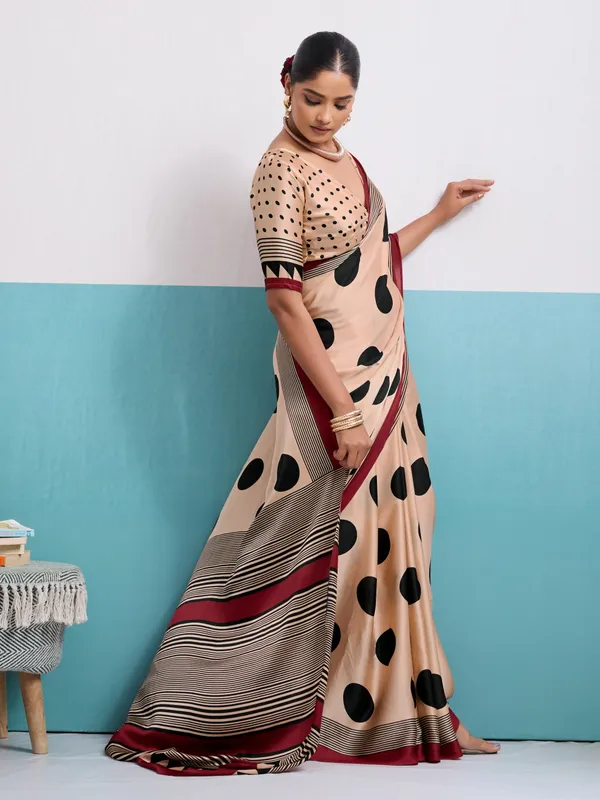 Black_And_Beige_Art_Silk_Polka_Print_Geometric_Print_Striped_Saree_For_Women