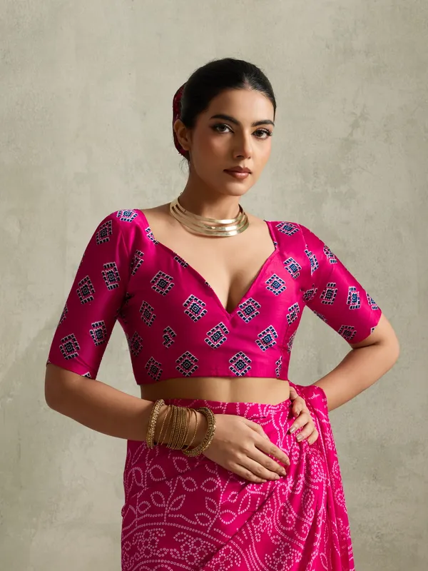 Pink_And_White_Art_Silk_Blocked_Printed_Tie-Dye_Geometric_Print_Saree_For_Women