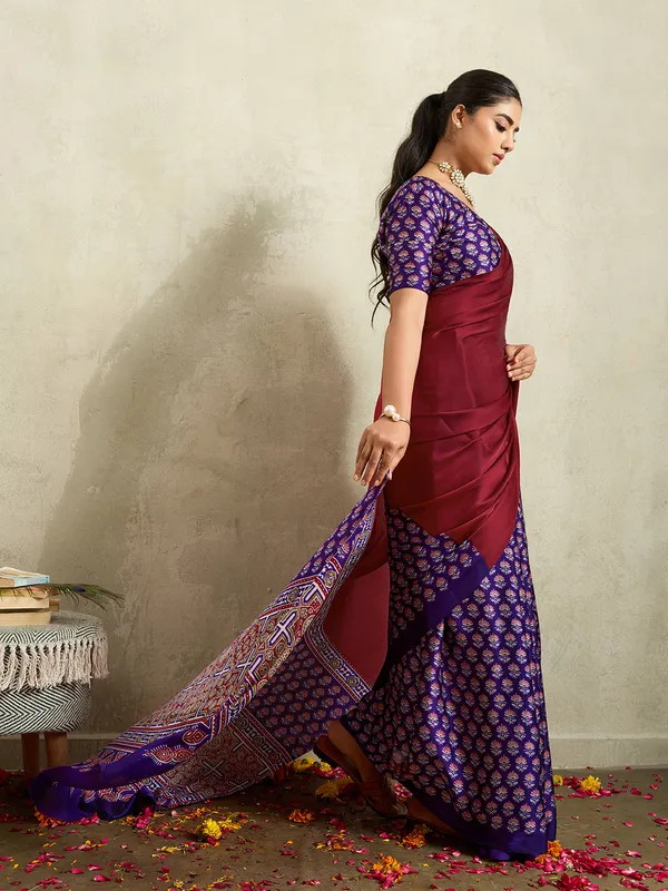 Maroon_And_Purple_Art_Silk_Printed_Floral_Print_Geometric_Print_Saree_For_Women