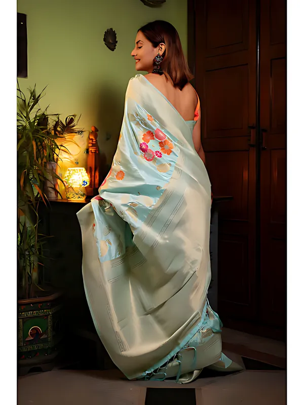 Green_And_Gold_Banarasi_Floral_Saree_For_Women
