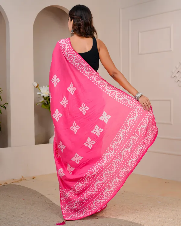 Women's_Batik_Printed_Mulmul_Cotton_Silk_Saree_with_Contrast_Border_(Pink)