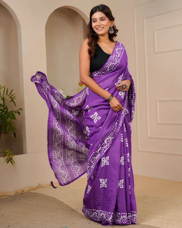 Women's_Batik_Printed_Mulmul_Cotton_Silk_Saree_with_Contrast_Border_(Purple)
