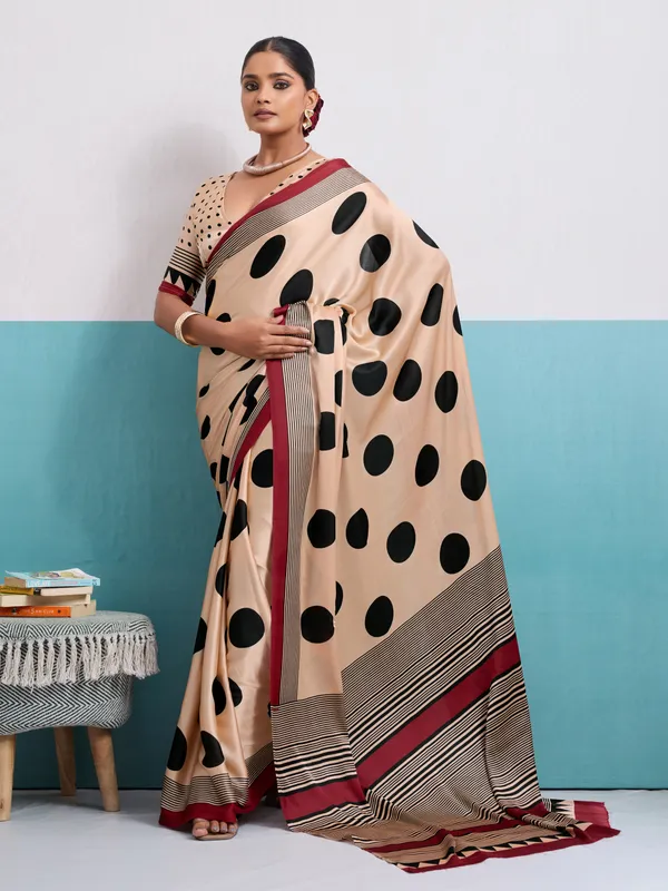 Black_And_Beige_Art_Silk_Polka_Print_Geometric_Print_Striped_Saree_For_Women