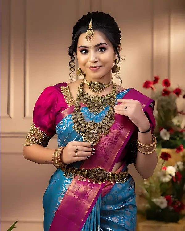 Blue_And_Pink_Kanjivaram_Floral_Traditional_Zari_Work_Saree_For_Women