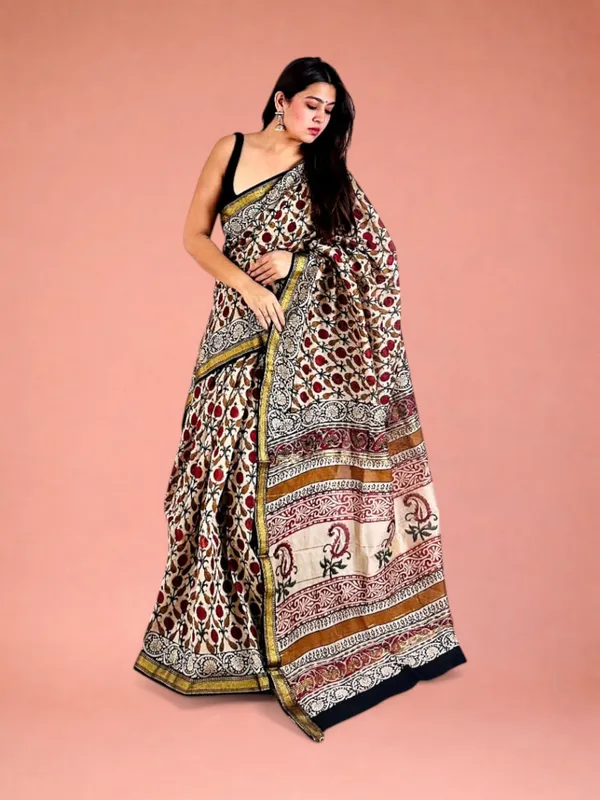 Traditional_Hand_Block_Printed_Maheshwari_Silk_Saree_in_Gulaabi_Chalk