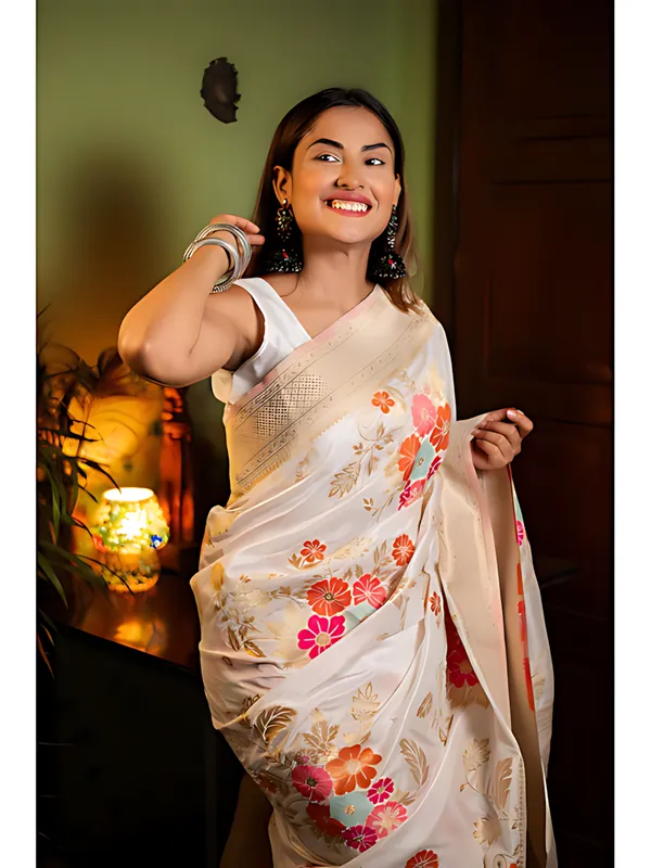 Cream_Banarasi_Floral_Saree_For_Women