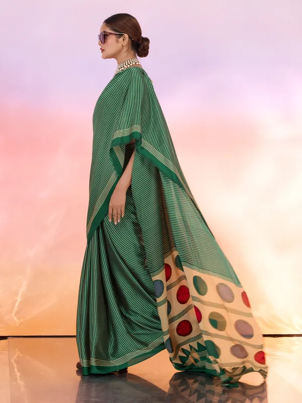 Green_And_Cream_Art_Silk_Striped_Geometric_Print_Temple_Border_Polka_Print_Saree_For_Women