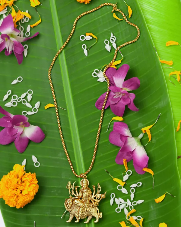 The_Divine_Shakti_Gold-Plated_Maa_Durga_/_Sherawali_Mata_Pendant_&_Chain