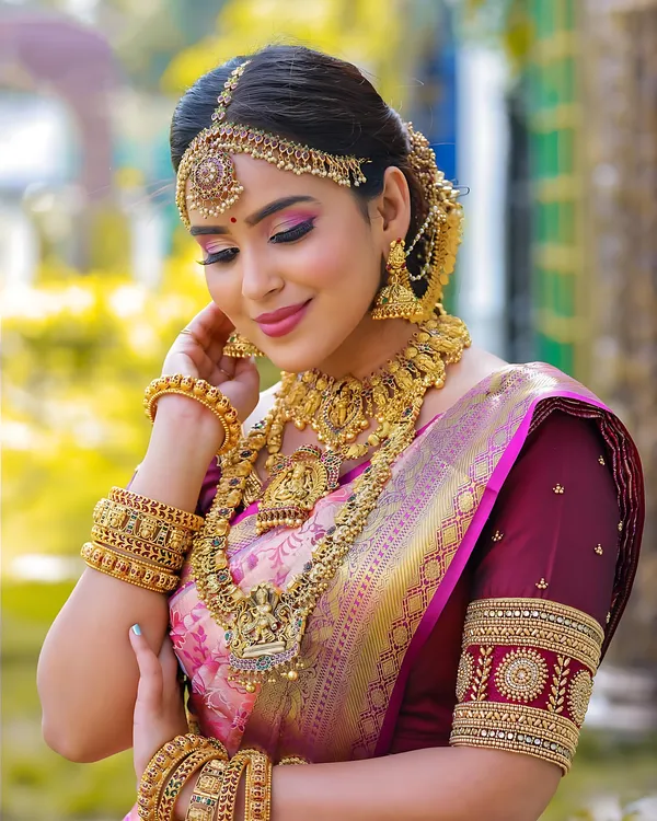 Pink_And_Maroon_Kanjivaram_Floral_Embellished_Saree_For_Women