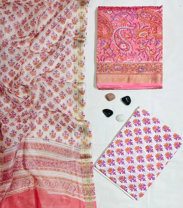 Charming_Paisley_&_Floral_Hand-Block_Printed_Ivory_&_Pink_Maheshwari_Silk_Unstitched_Suit
