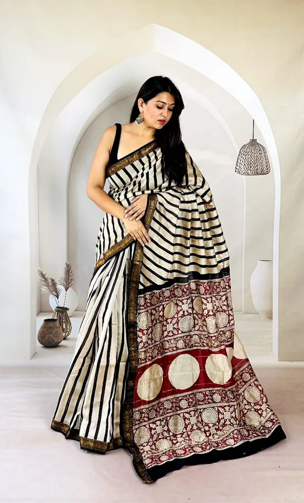 Madder_Rekha_Noir_Striped_Hand_Block_Printed_Maheshwari_Silk_Saree_1085