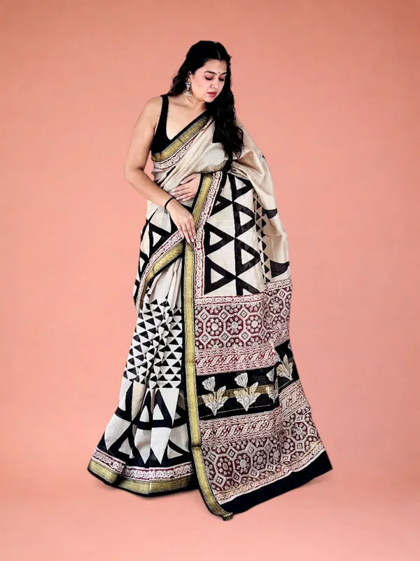 Tri-Shakti_Greyscale_Geometric_Hand_Block_Printed_Maheshwari_Silk_Saree_1077