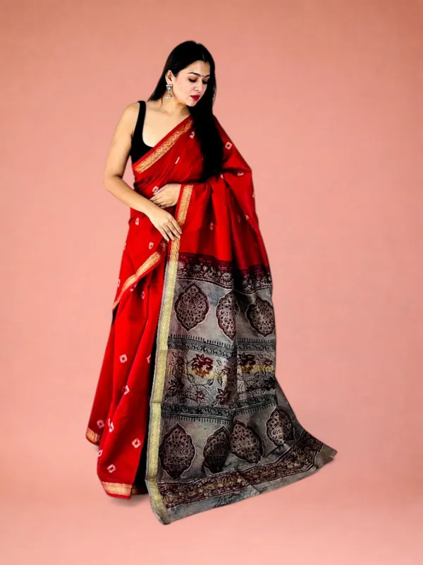 Sindoor_Grey_Bandhni_Style_Hand_Block_Printed_Maheshwari_Silk_Saree_1081