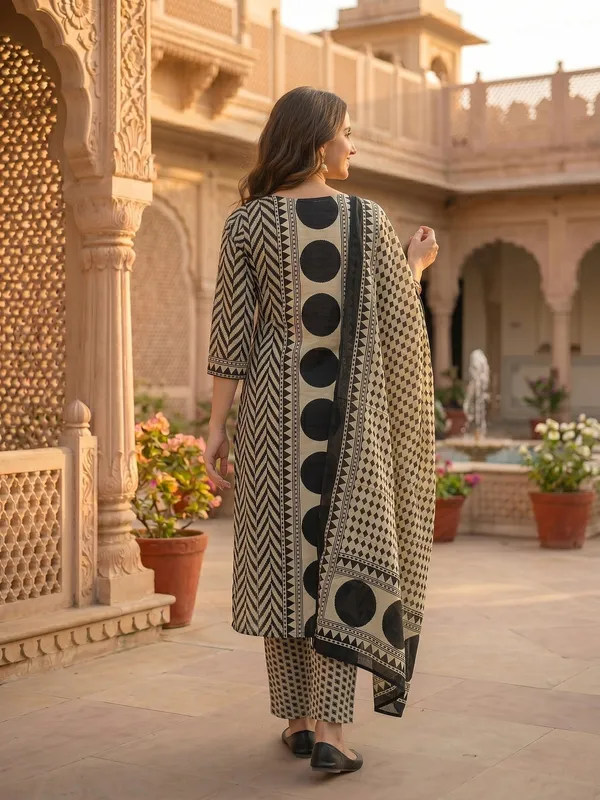 Black_Beige_Cotton_Geometric_Print_Mirror_Work_Kurta_Set_For_Women