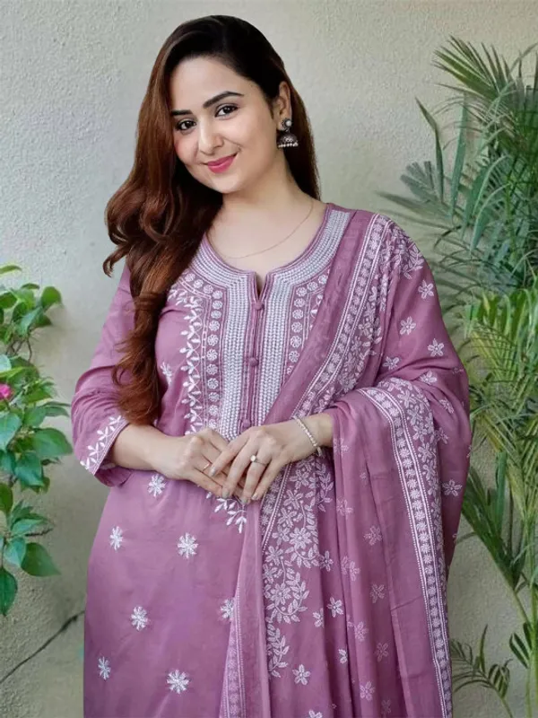 Dusty_Lavender_Cotton_Embroidered_Kurta_Suit_Set_With_Dupatta_For_Women
