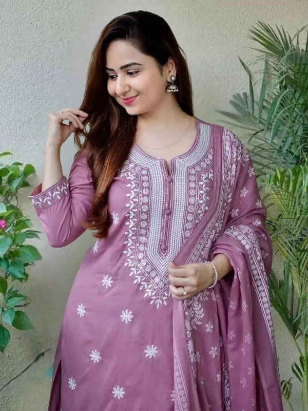 Dusty_Lavender_Cotton_Embroidered_Kurta_Suit_Set_With_Dupatta_For_Women